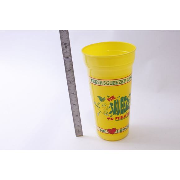 We Squeeze To Please, Yellow Lemonade Cup, Plastic Glass, Summer, Party - Picture 3 of 3